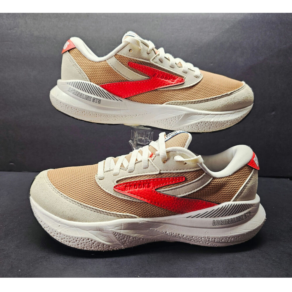 Brooks Women 7.5 Comfy footwear